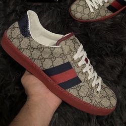Gucci Shoes 