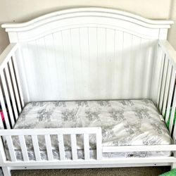 White Baby Crib With Toddler rail 
