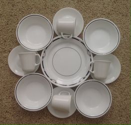 16pc almost brand new corelle set only $25