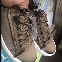 NEW 6.5 Olive Green Satin Tennis Shoes SALE $10 🍀