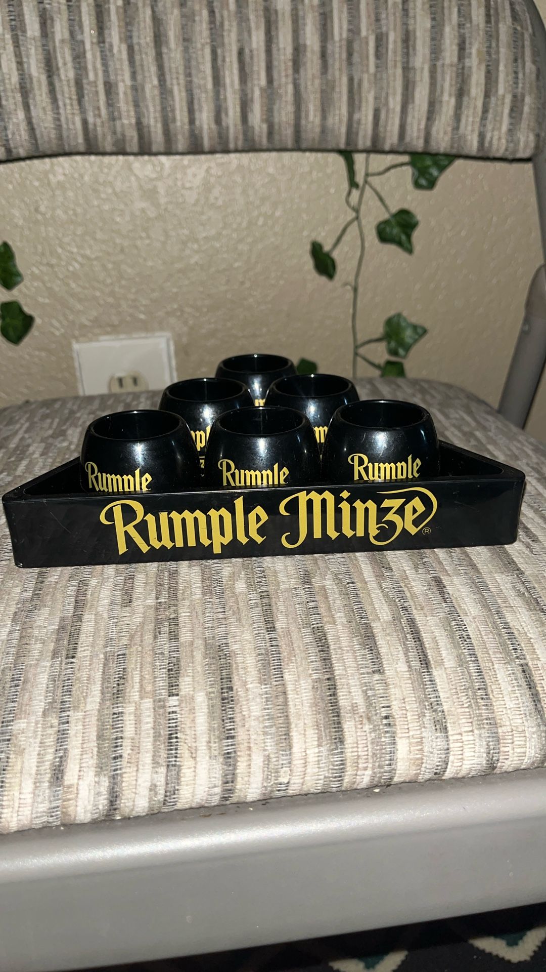 8 ball rack shape shot glasses