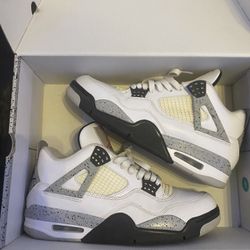 Jordan 4 White cement (2016)