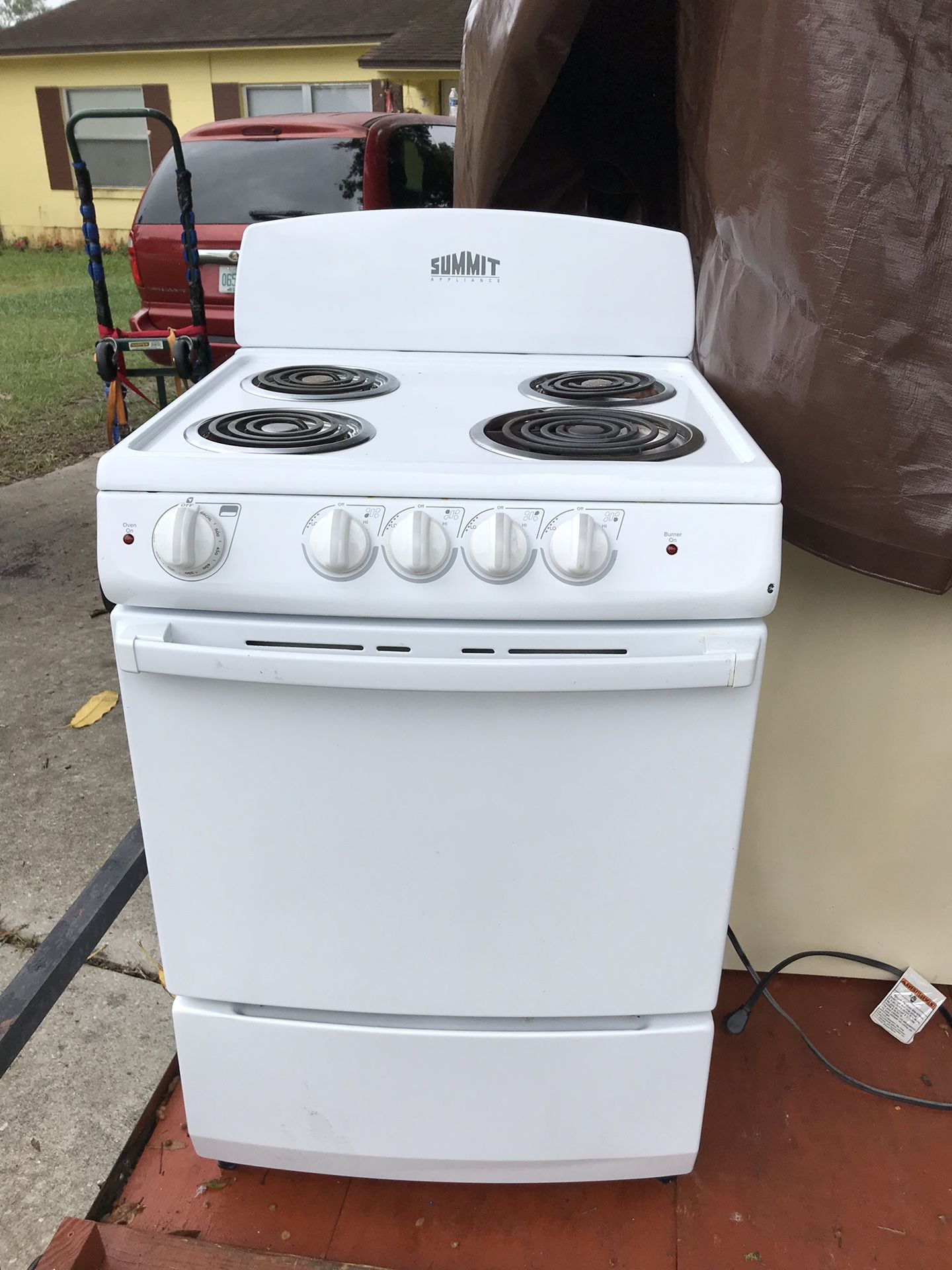 Compact stove for smaller space/apartment/rv/trailer. Like new condition.