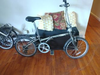 Dahon yeah folding hot sale bike