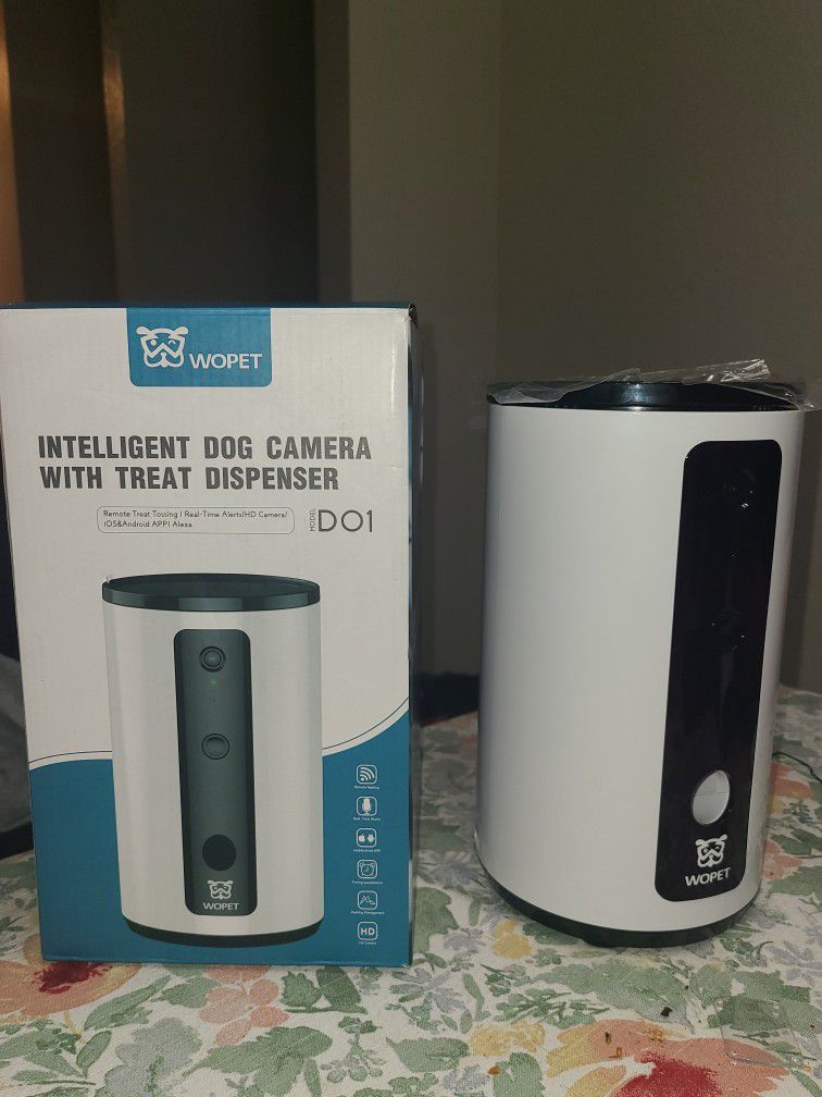 Wopet Intelligent Dog Camera With Treat Dispenser