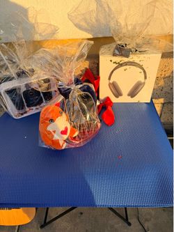 Apple head phones
