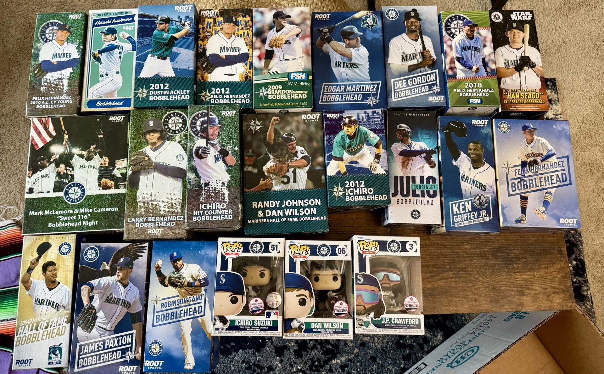 Seattle Mariners Bobblehead & Collectible Lot