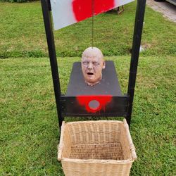 Halloween Guillotine 