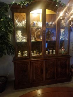 Solid Wood China Cabinet