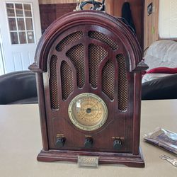 REALLY NEAT LOOKING Antique  THOMAS  COLLECTION Edition  Wood RADIO  WITH  CASSETTE  wooks GREAT  1934
