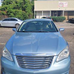 2013 Chrysler 200
