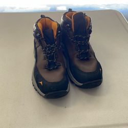 Kids Hiking Boots
