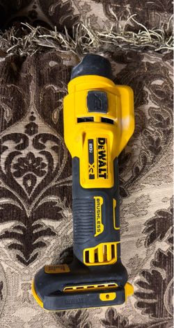 XR 20V Lithium-Ion Cordless Rotary Drywall Cut-Out Tool (Tool Only)