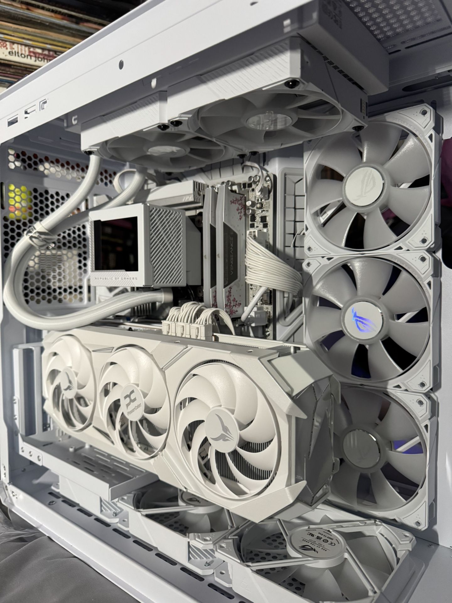 New Beautiful White Pc Built