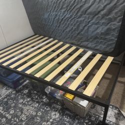 Queen Zinus Bed Frame 