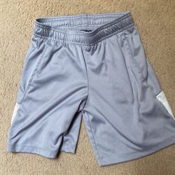 All In Motion Shorts Size 8