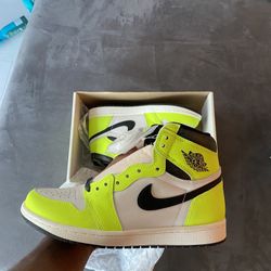 Jordan 1 High OG ‘Visionaire’ Size 8 Men’s Shoes 