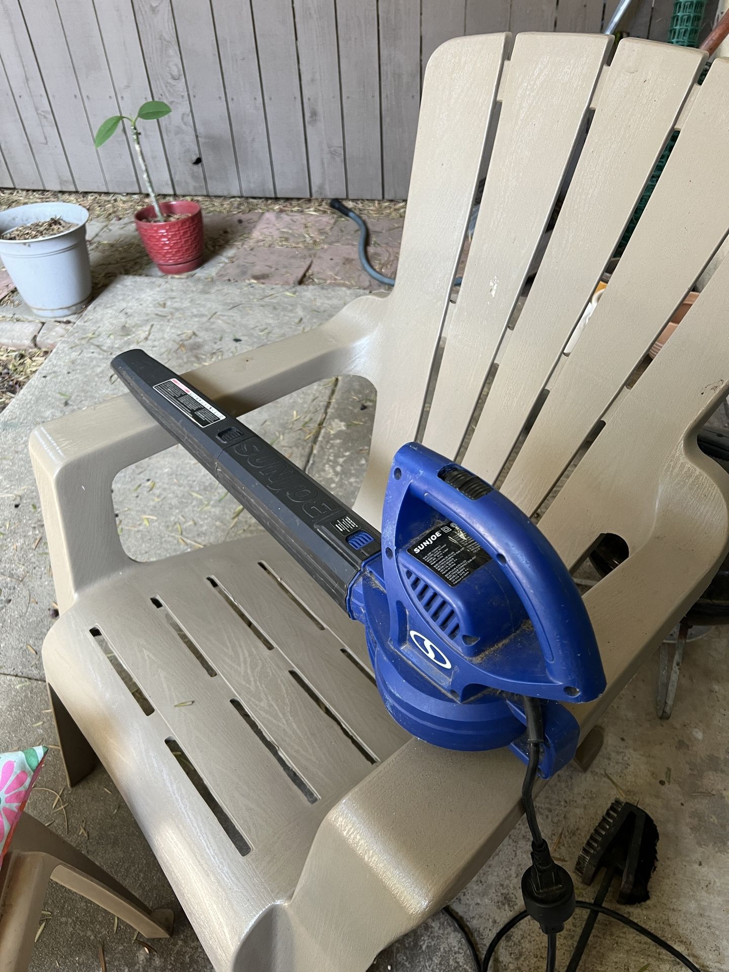 Sunjoe Electric Leaf Blower