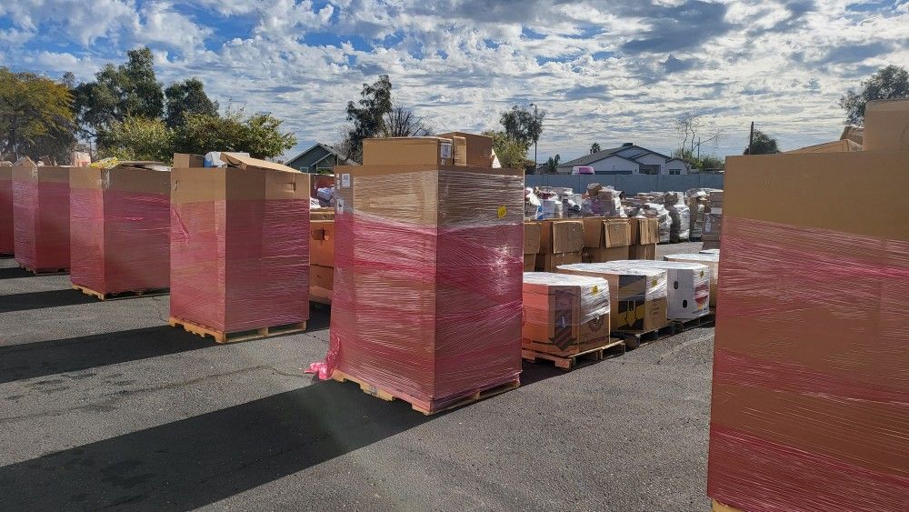 Pallets Wholesale Hundreds A Super. Deal. Starting At 200. And Up