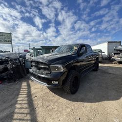 2009  dodge  5.7  4wd  for  parts   only  !!!!!!