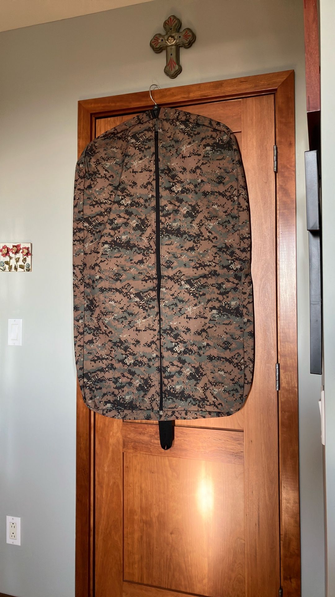 Digital Camo Travel Hanging Garment Bag