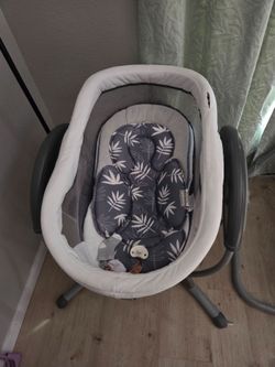 Baby Bassinet with Infant Insert
