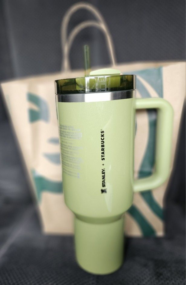 Starbucks+Stanley
