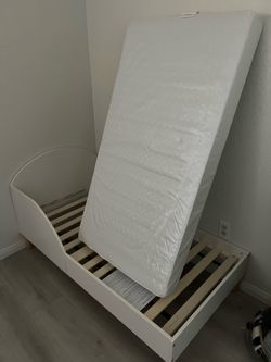 toddler mattress and frame