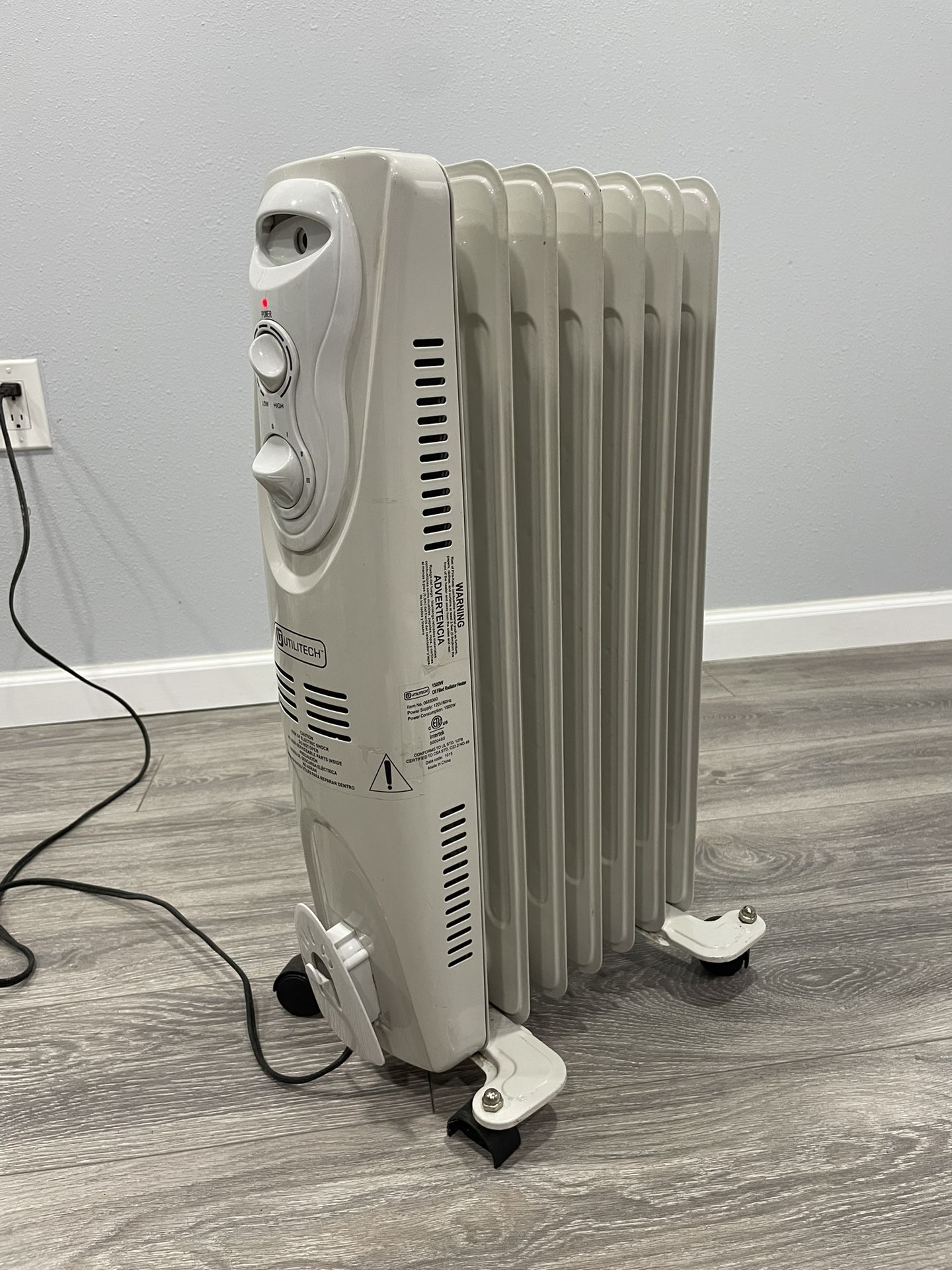 Utilitech Oil Filled Radiator Heater 1500w