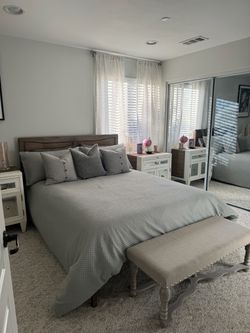 Wooden Queen Platform Bed
