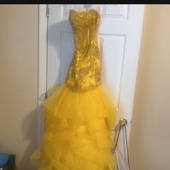 Gown