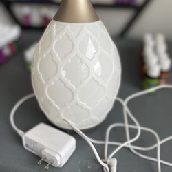 Essential oils - Large Lot + Diffuser PRICE REDUCED!
