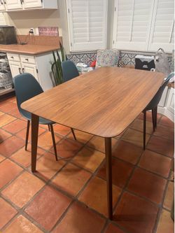 Mid-Century Modern Dining Table with 6 Chairs – Walnut Finish