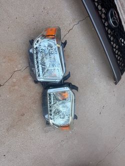 Headlights with DRL Strip for 2014-2021 Toyota Tundra Headlights Assembly with High/Low Beam Bulbs, Driver & Passenger Side