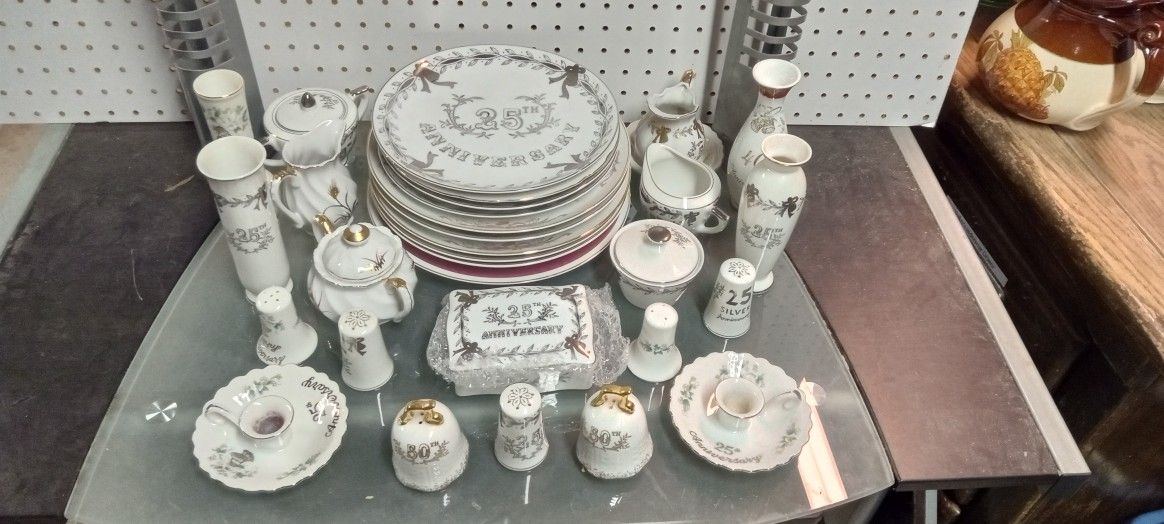 25, 30, 40, 50 Year Anniversary Gifts