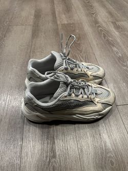 Yeezy Size 9