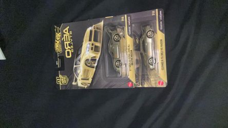 Hotwheels: Gold skylines