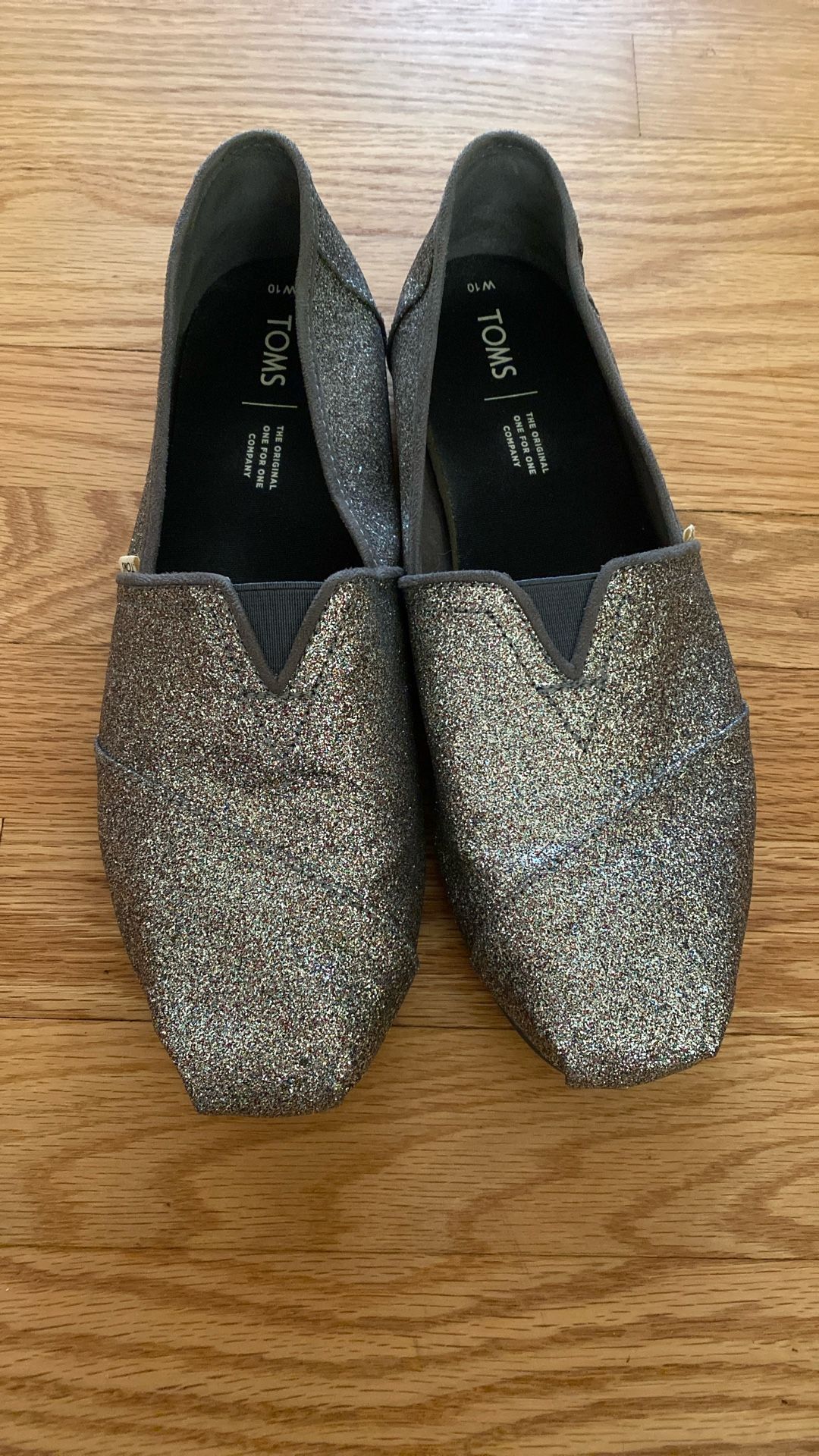 Tom’s Silver Sparkle Shoes W10