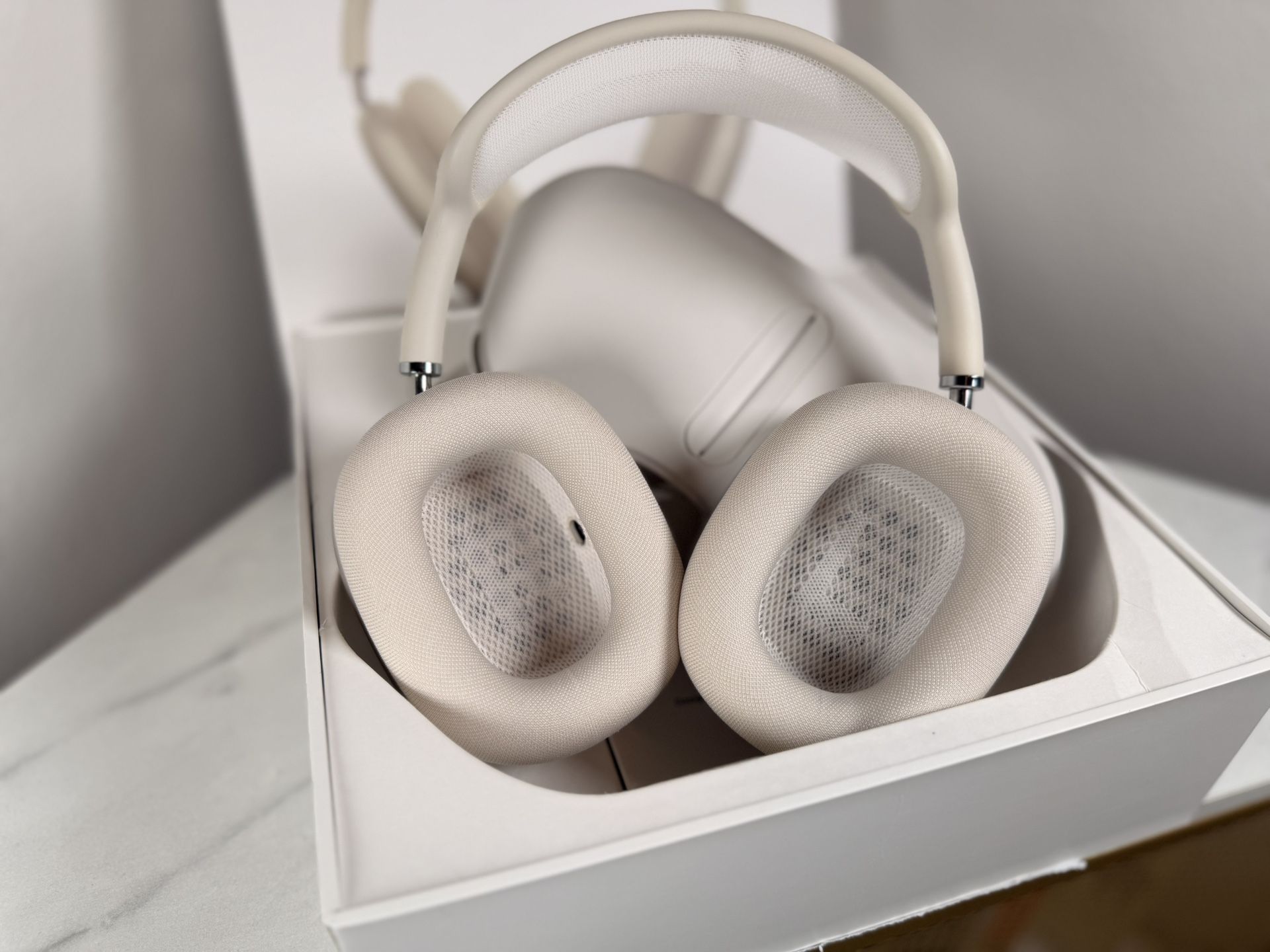 Apple AirPods Max 2 – Starlight