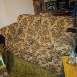 2nd Owner Couch & Matching Love Seat