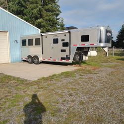 Express Horse 5 Wheel In Great Shape Every Thing Works 