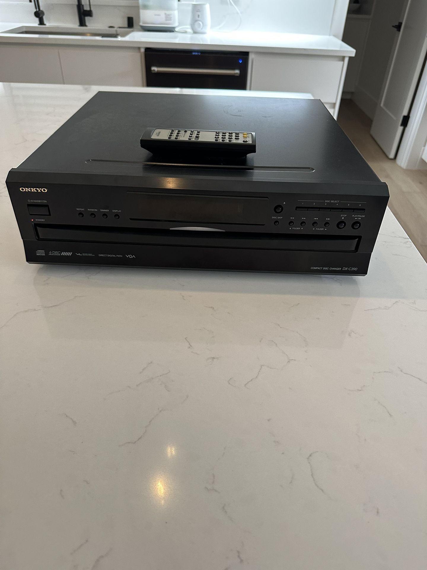 Onkyo DX-C390 Compact 6 Disk Changer 