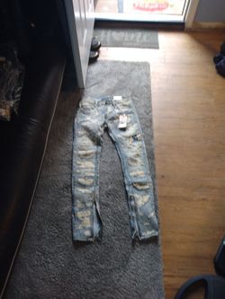 Mnml Ripped Jeans