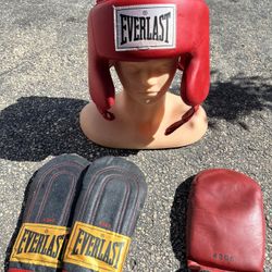 Everlast DuraHide Adult Head Gear And Gloves