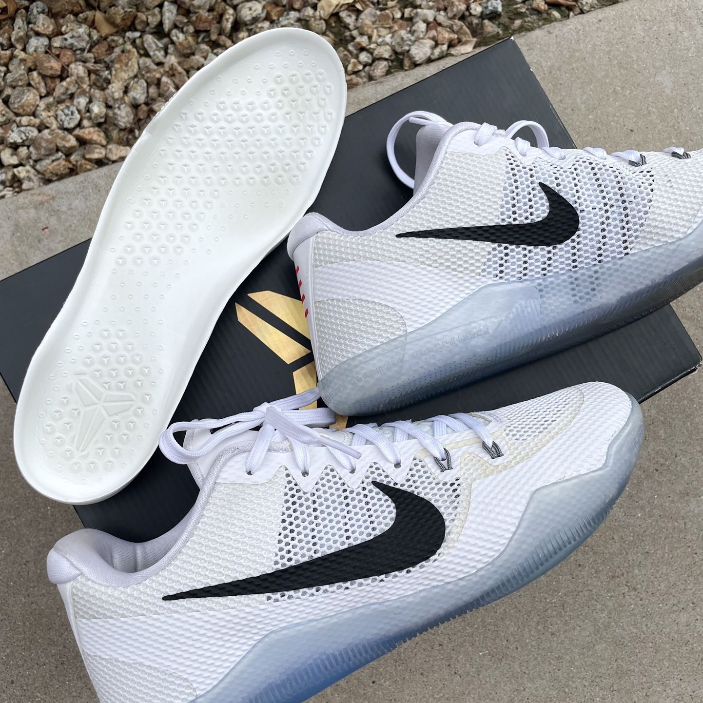 Nike Zoom Kobe 11 Fundamentals Size 10 for Sale in Glendale AZ OfferUp