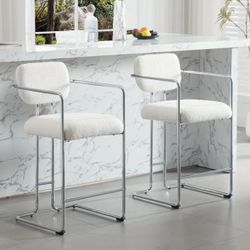 Bar stools (4)