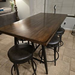 Heigh Top Dining Table and Stools