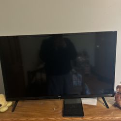 TCL Roku Smart Tv 32 In