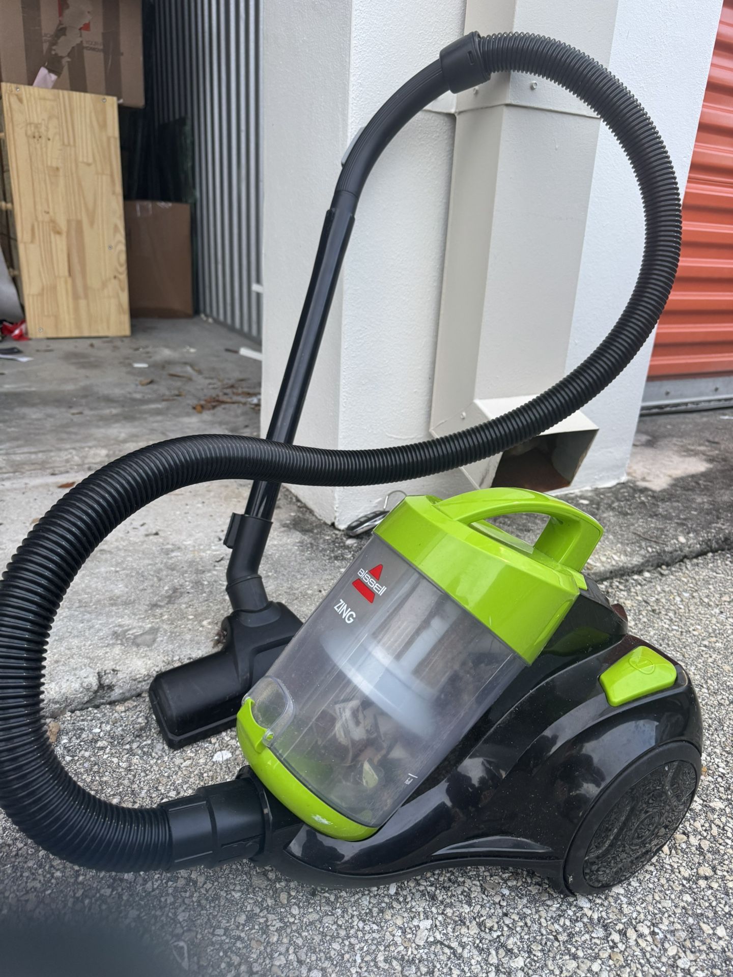 Bissell 2156A Zing Canister Bagless Vacuum