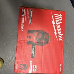 Milwaukee 0818-20 M18 Brushless PACKOUT Fan